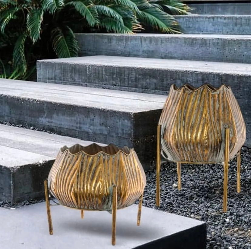 Clara Metal Planters